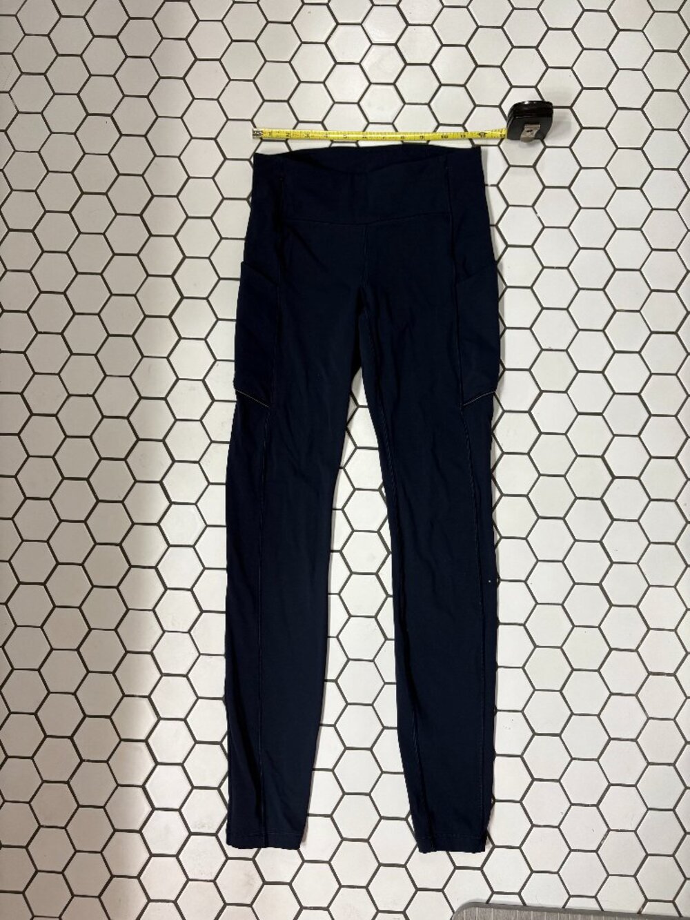 Lululemon Speed Up Tight 28" Brushed Full On Luxtreme True Navy Size 4